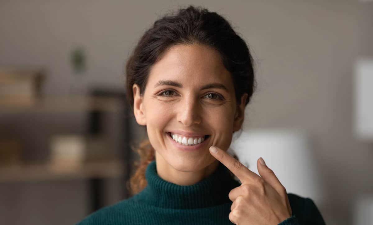 Women Smiling - Teeth Straightening - Dentist in Fulham