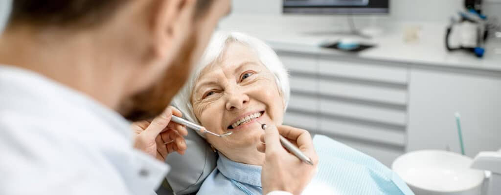 Caring for teeth in older adults Caring for teeth in older adults