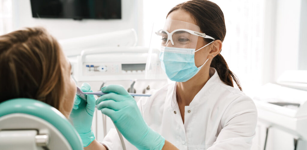 Understanding the teeth cleaning process at the dentist Understanding the teeth cleaning process at the dentist
