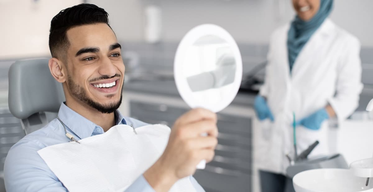 Benefits of porcelain veneers Benefits of porcelain veneers