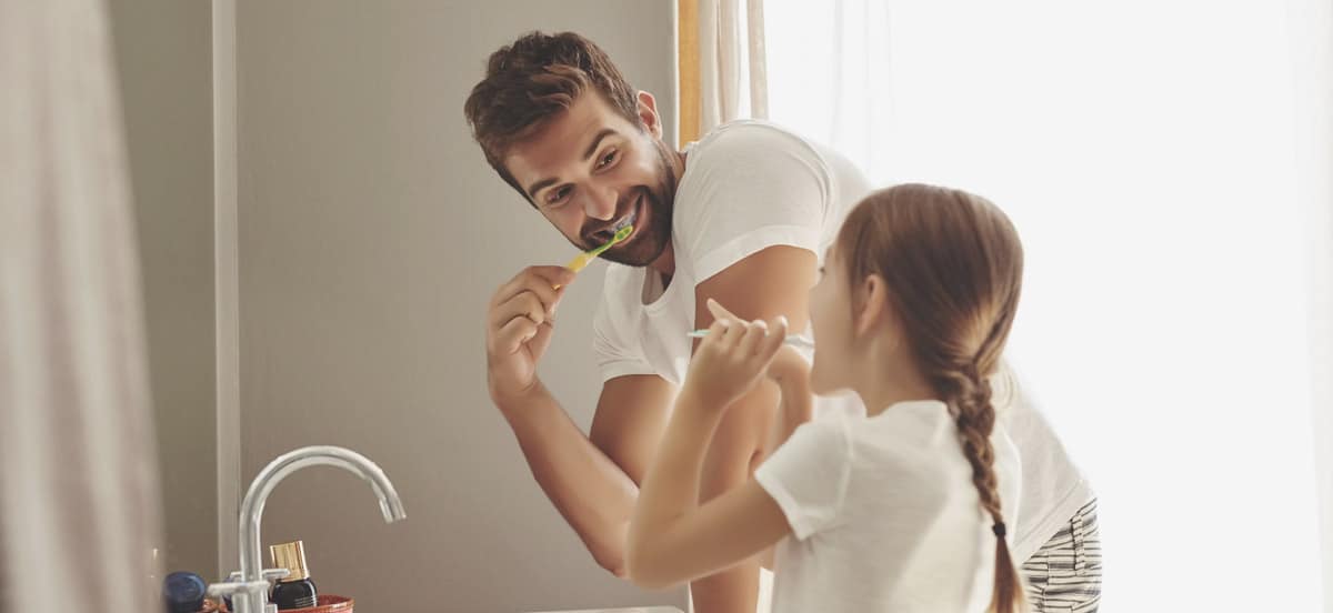 Choosing the right toothbrush and toothpaste Choosing the right toothbrush and toothpaste